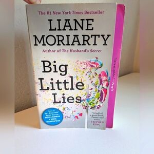 Big Little Lies by Liane Moriarty Paperback Good Condition